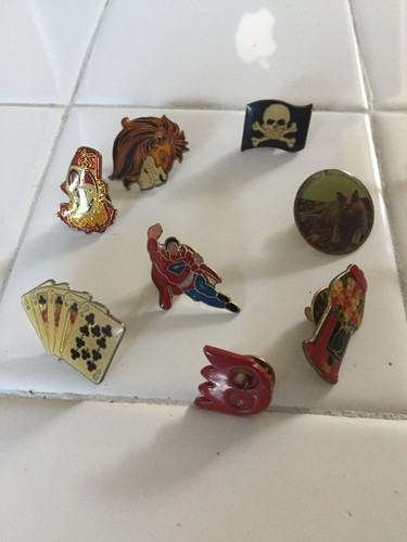 Lot hat pins lion - lot,